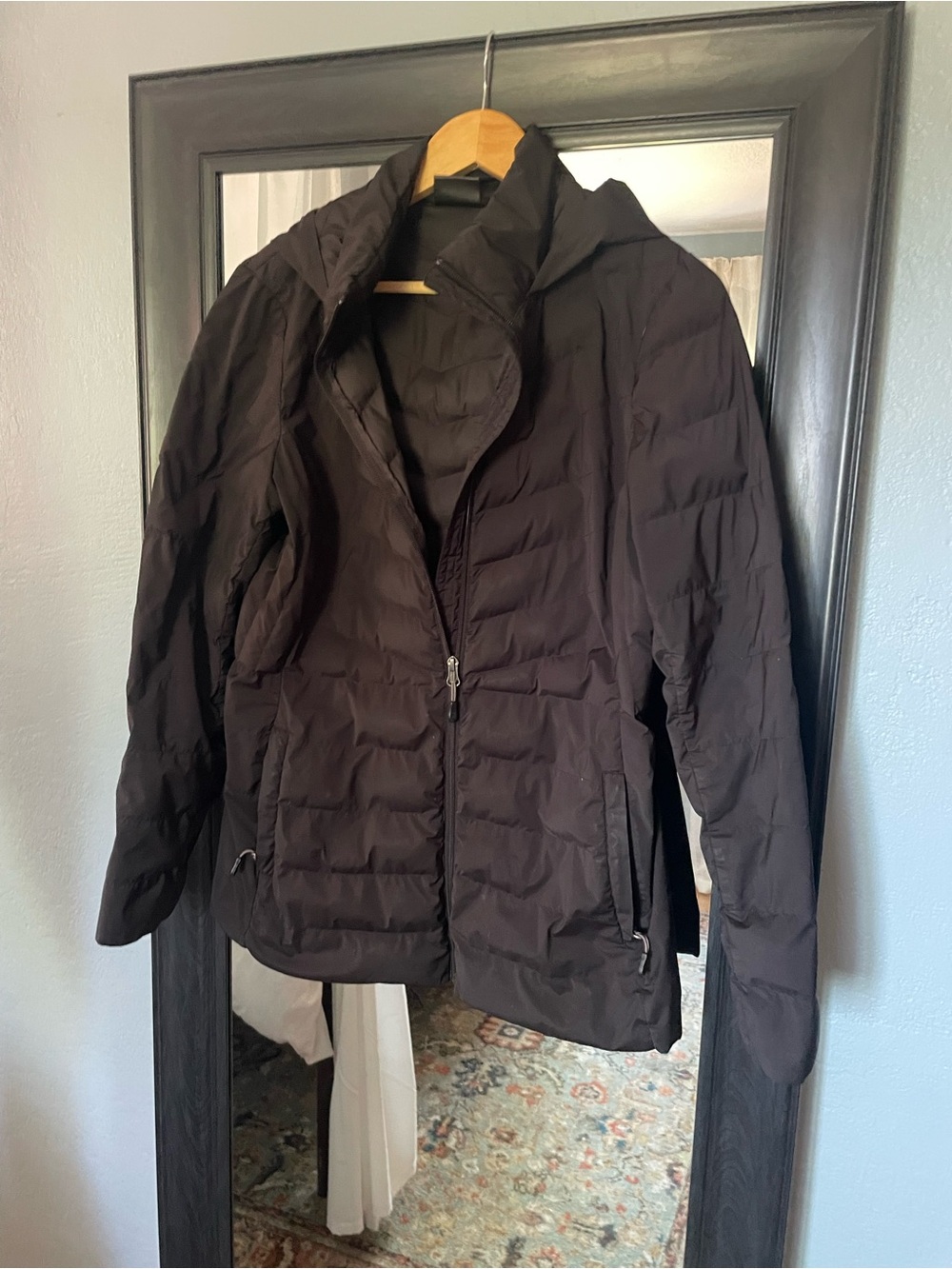 Black Women’s Hooded Puffer Jacket